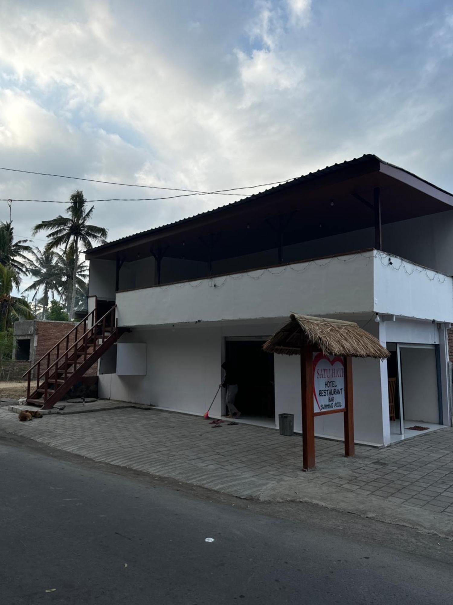 Satu Hati Hotel Ekas ภายนอก รูปภาพ